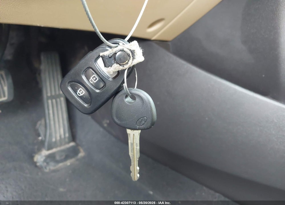 2013 HYUNDAI ELANTRA VIN: 5NPDH4AE8DH444392