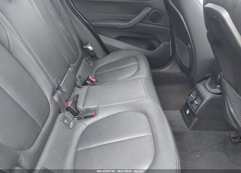 2016 BMW X1 VIN: WBXHT3C3XG5F67062