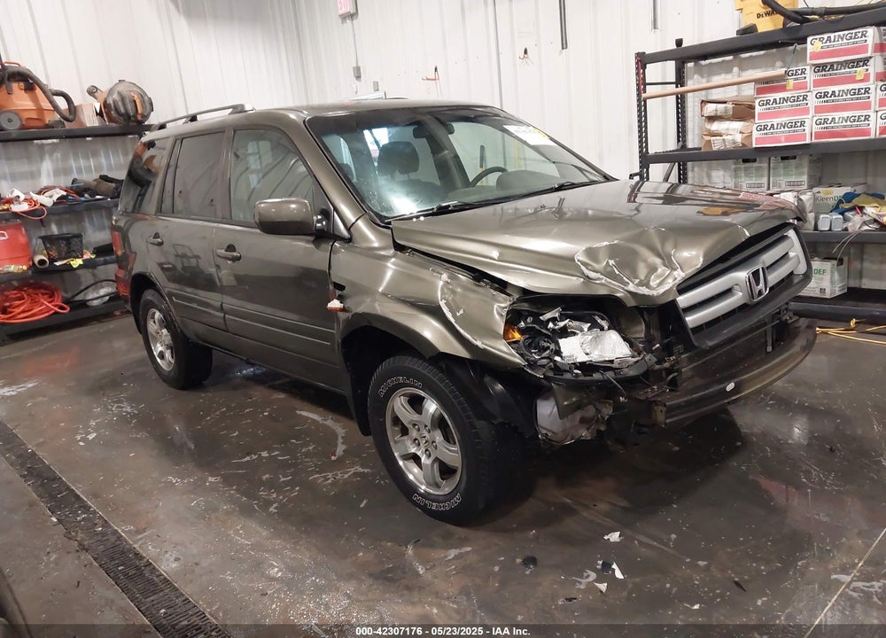 2006 HONDA PILOT EX VIN: 5FNYF284X6B012641