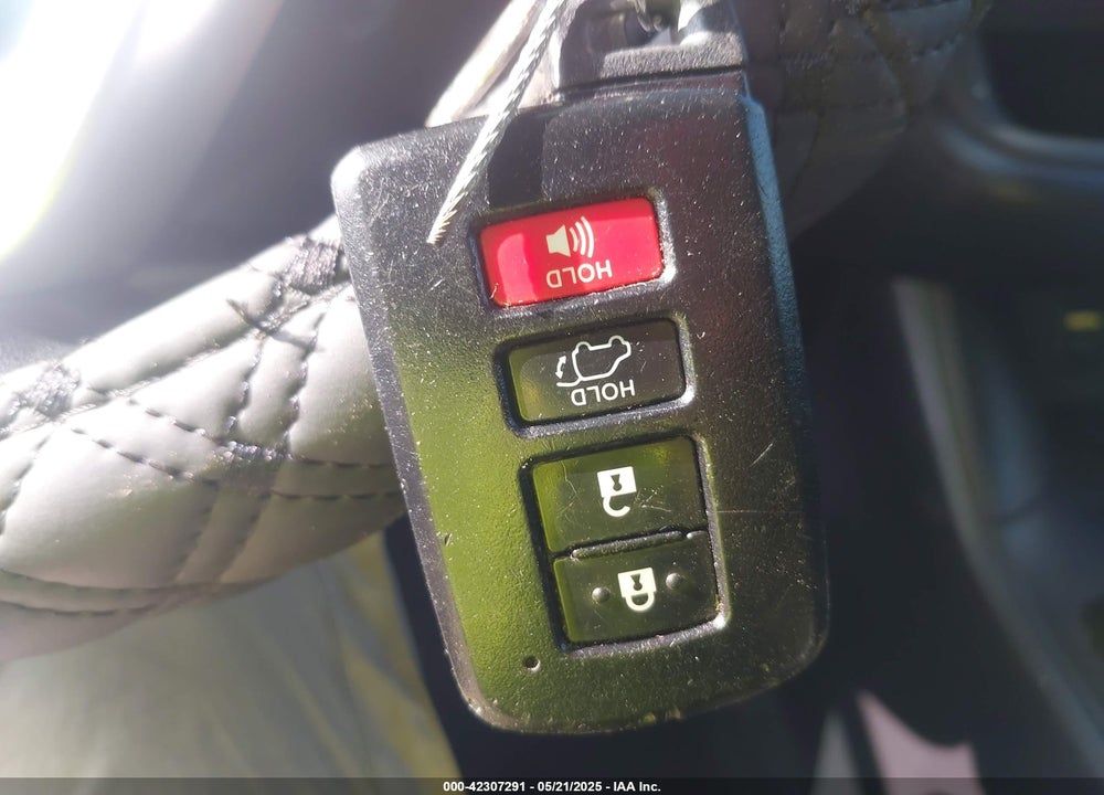 2019 TOYOTA HIGHLANDER SE VIN: 5TDKZRFH8KS573390