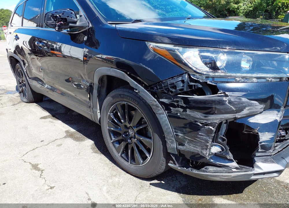 2019 TOYOTA HIGHLANDER SE VIN: 5TDKZRFH8KS573390