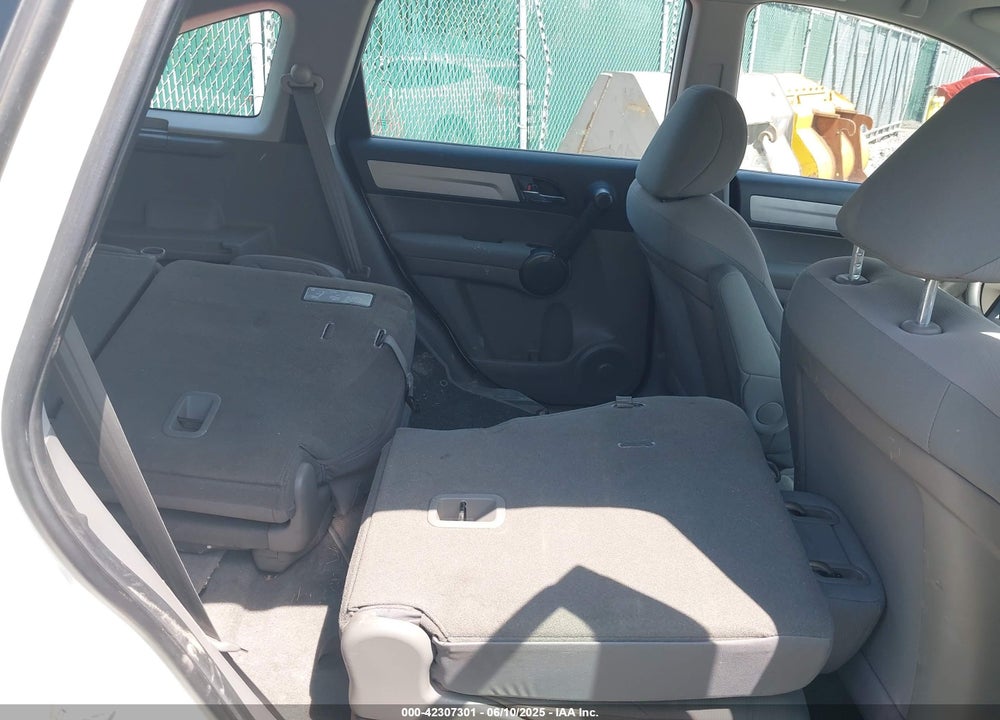 2011 HONDA CR-V LX VIN: 5J6RE4H3XBL025062