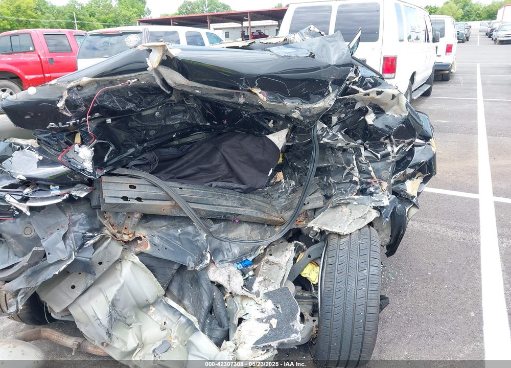 2017 NISSAN ALTIMA VIN: 1N4AL3AP1HC236617