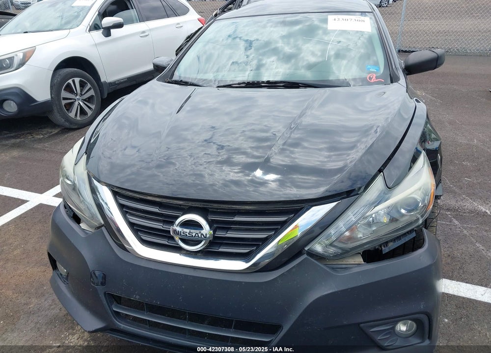 2017 NISSAN ALTIMA VIN: 1N4AL3AP1HC236617
