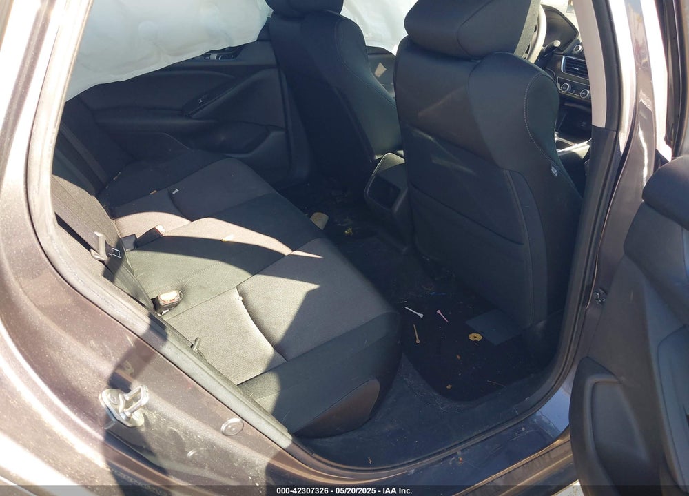 2019 HONDA ACCORD VIN: 1HGCV1F15KA026225
