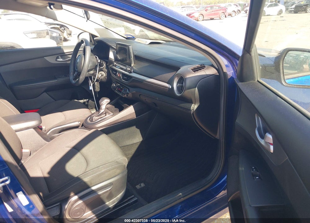 2019 KIA FORTE VIN: 3KPF24AD2KE083115