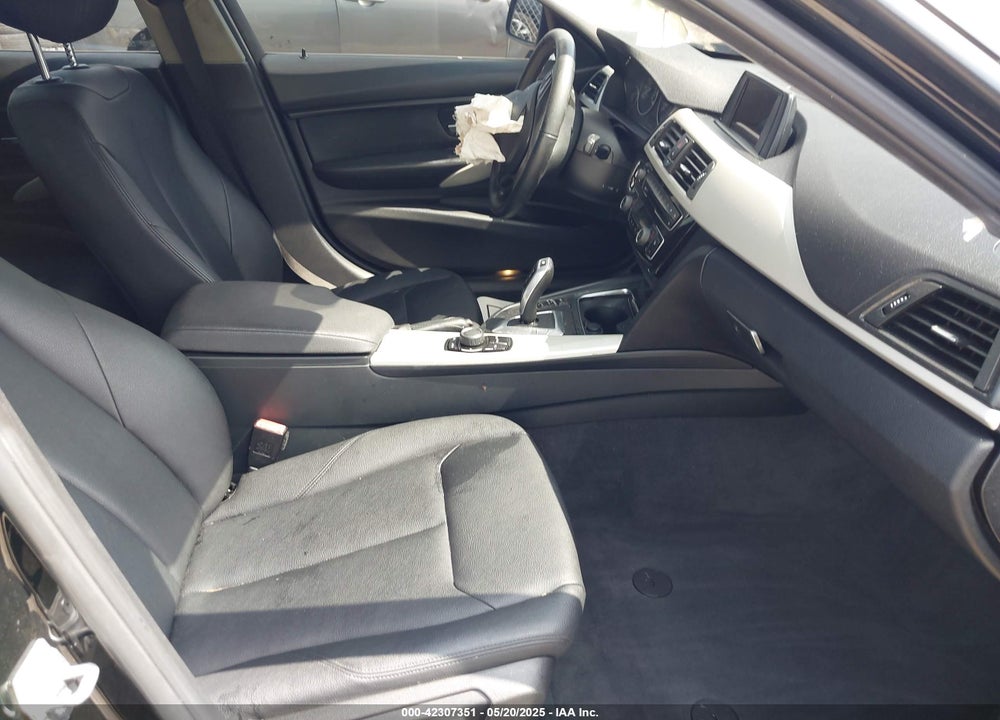 2017 BMW 3 SERIES VIN: WBA8E5G30HNU42709
