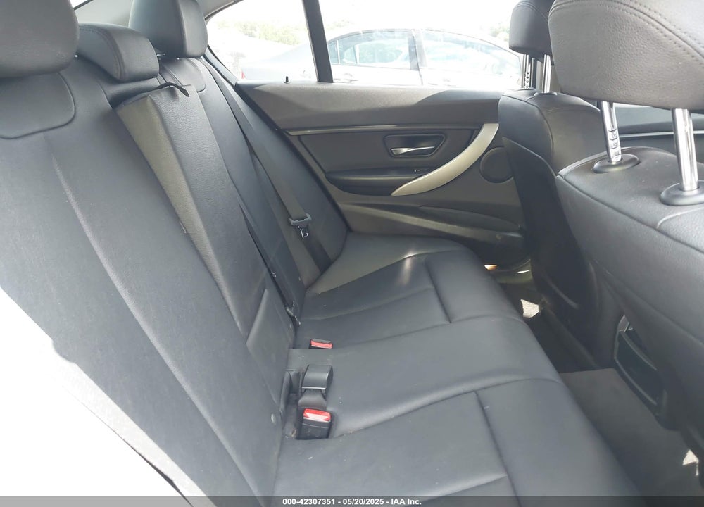 2017 BMW 3 SERIES VIN: WBA8E5G30HNU42709