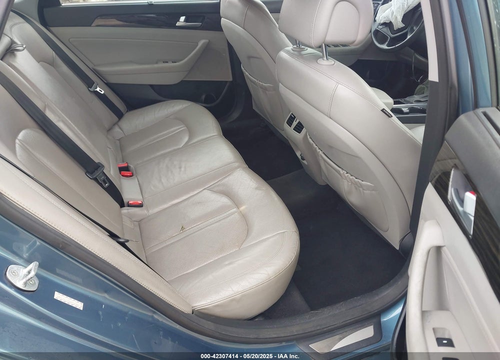 2016 HYUNDAI SONATA VIN: KMHE34L12GA016984