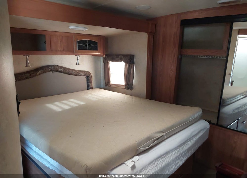 2014 FOREST RIVER FLAGSTAFF 831RKBSS VIN: 4X4TFLG2XE1856535