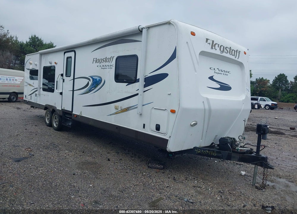 2014 FOREST RIVER FLAGSTAFF 831RKBSS VIN: 4X4TFLG2XE1856535