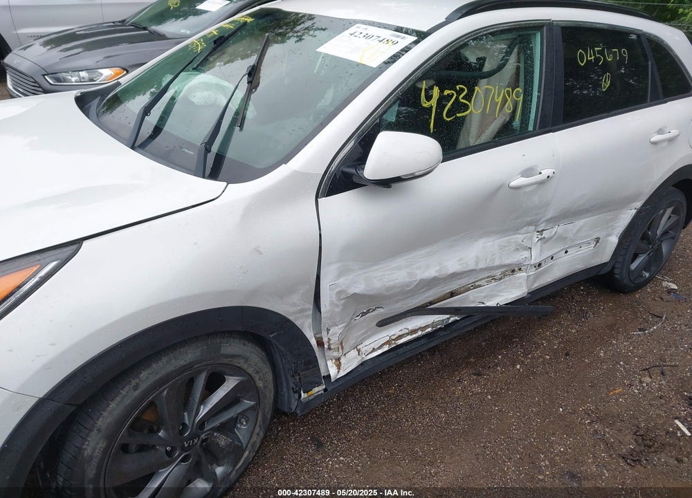 2017 KIA NIRO EX VIN: KNDCC3LC8H5045679
