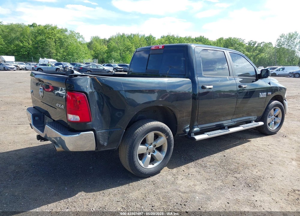 2017 RAM 1500 VIN: 3C6RR7LT4HG675411