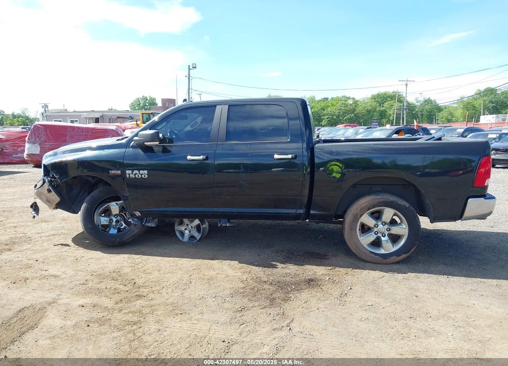 2017 RAM 1500 VIN: 3C6RR7LT4HG675411