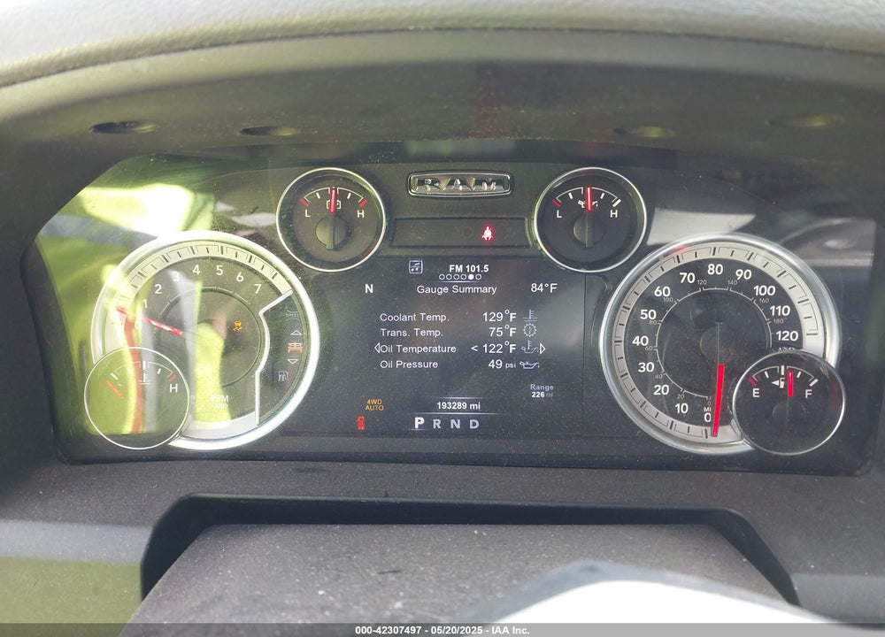 2017 RAM 1500 VIN: 3C6RR7LT4HG675411