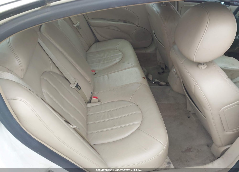 2011 BUICK LUCERNE CXL PREMIUM VIN: 1G4HJ5EMXBU133106