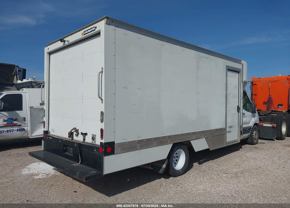 2021 FORD TRANSIT-350 CUTAWAY VIN: 1FDBF6P89MKA53162