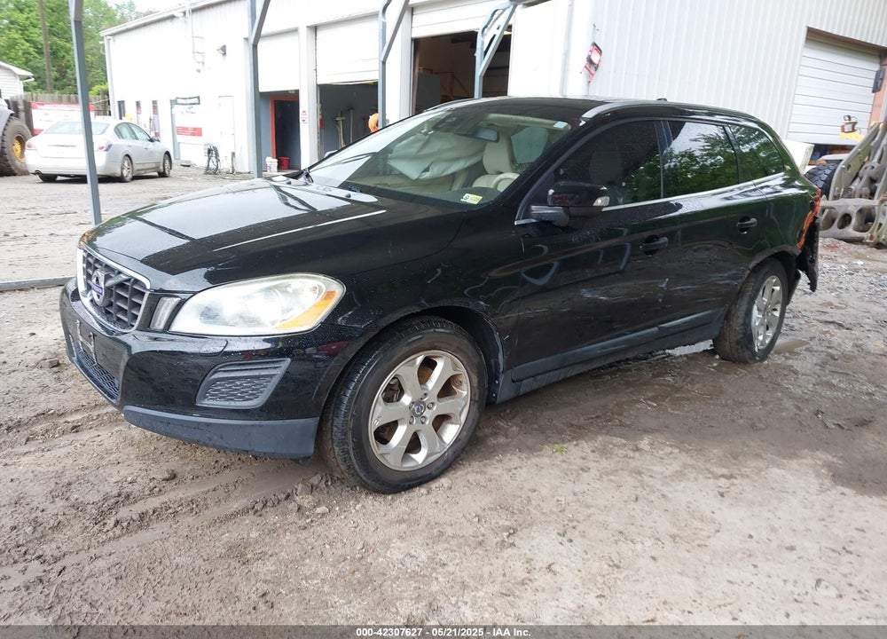 2013 VOLVO XC60 VIN: YV4940DZXD2373056