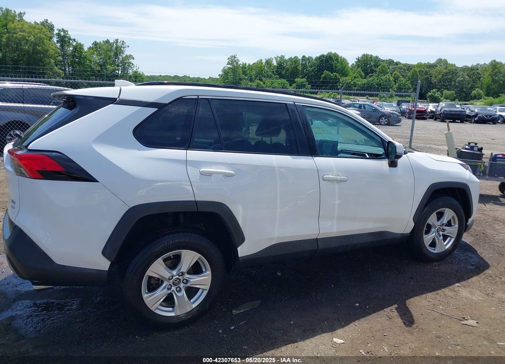 2019 TOYOTA RAV4 XLE VIN: 2T3P1RFV0KC007727