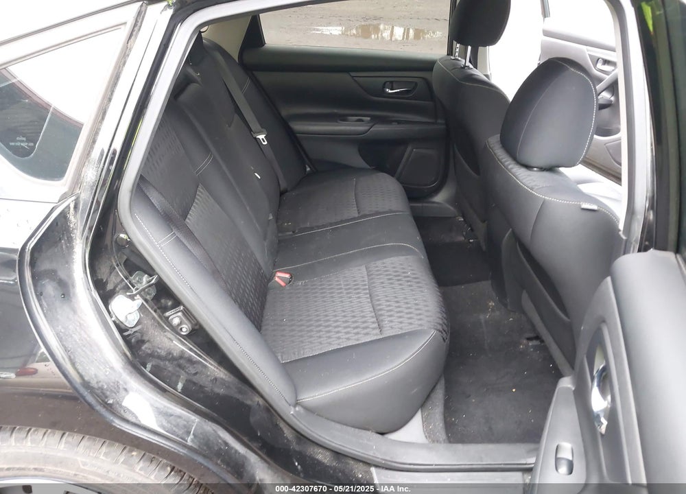 2017 NISSAN ALTIMA VIN: 1N4AL3AP8HC478563