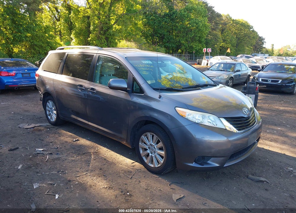 2011 TOYOTA SIENNA LE VIN: 5TDJK3DC3BS017329