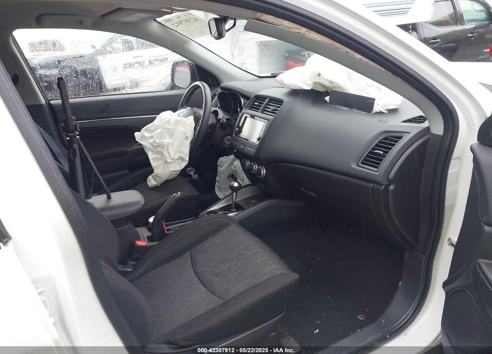 2021 MITSUBISHI OUTLANDER SPORT VIN: JA4ARUAU6MU001763
