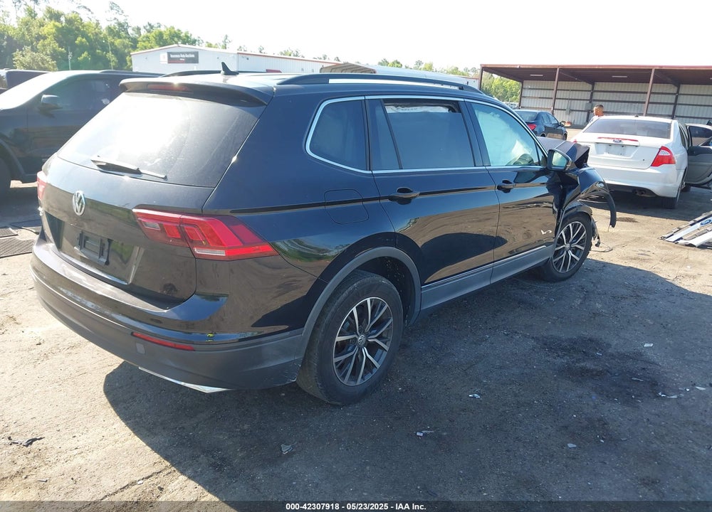 2020 VOLKSWAGEN TIGUAN VIN: 3VV3B7AX9LM120457