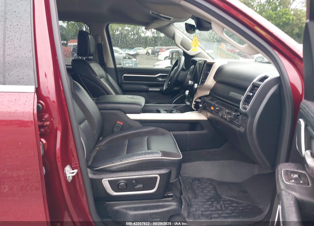 2022 RAM 1500 VIN: 1C6RREJM5NN165734