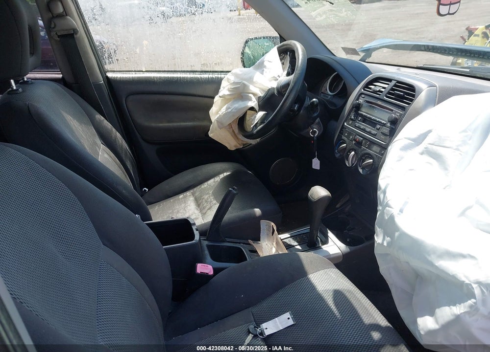 2005 TOYOTA RAV4 VIN: JTEHD20V256040613