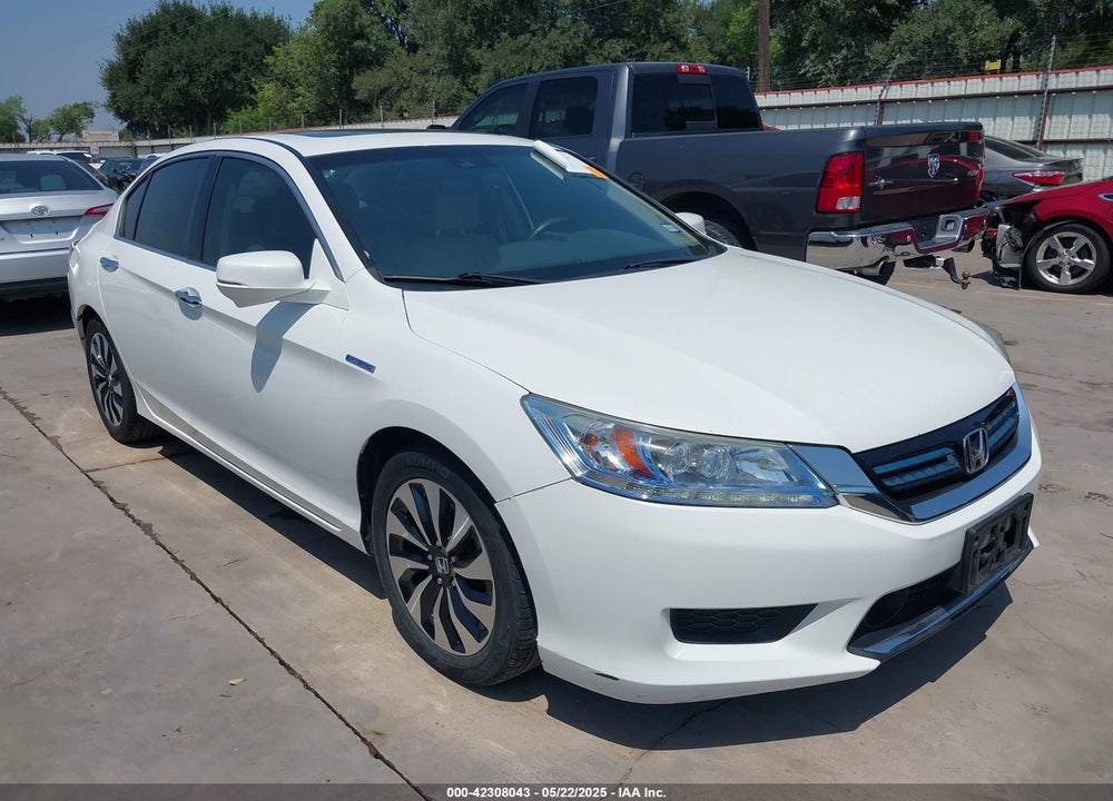 2015 HONDA ACCORD HYBRID TOURING VIN: 1HGCR6F7XFA007133