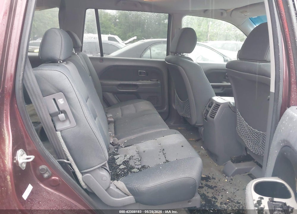2008 HONDA PILOT VIN: 5FNYF18258B055330