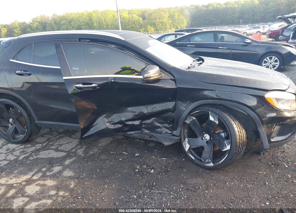 2017 MERCEDES-BENZ GLA-CLASS VIN: WDCTG4GB1HJ300041