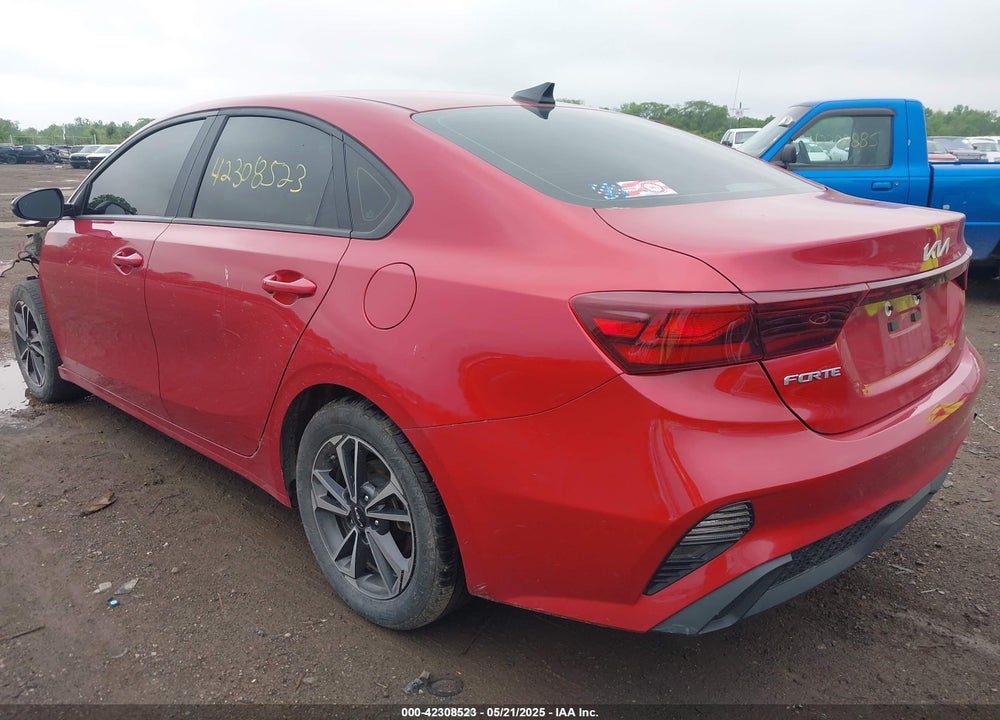 2024 KIA FORTE LXS VIN: 3KPF24AD2RE710017