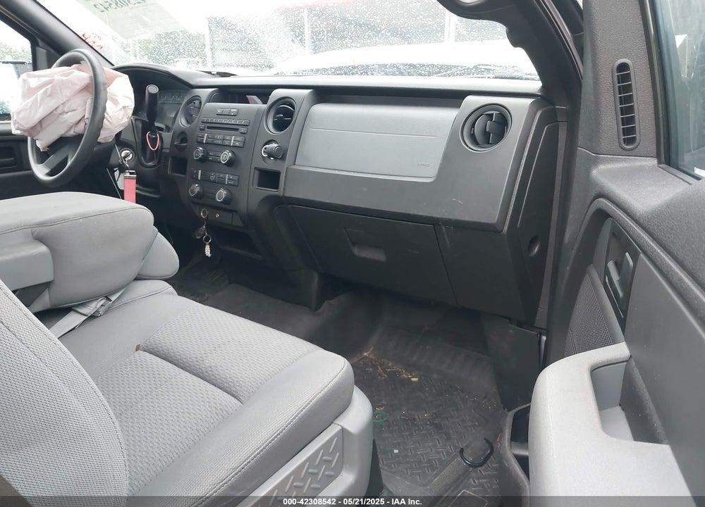 2013 FORD F-150 VIN: 1FTMF1CM1DKF27849