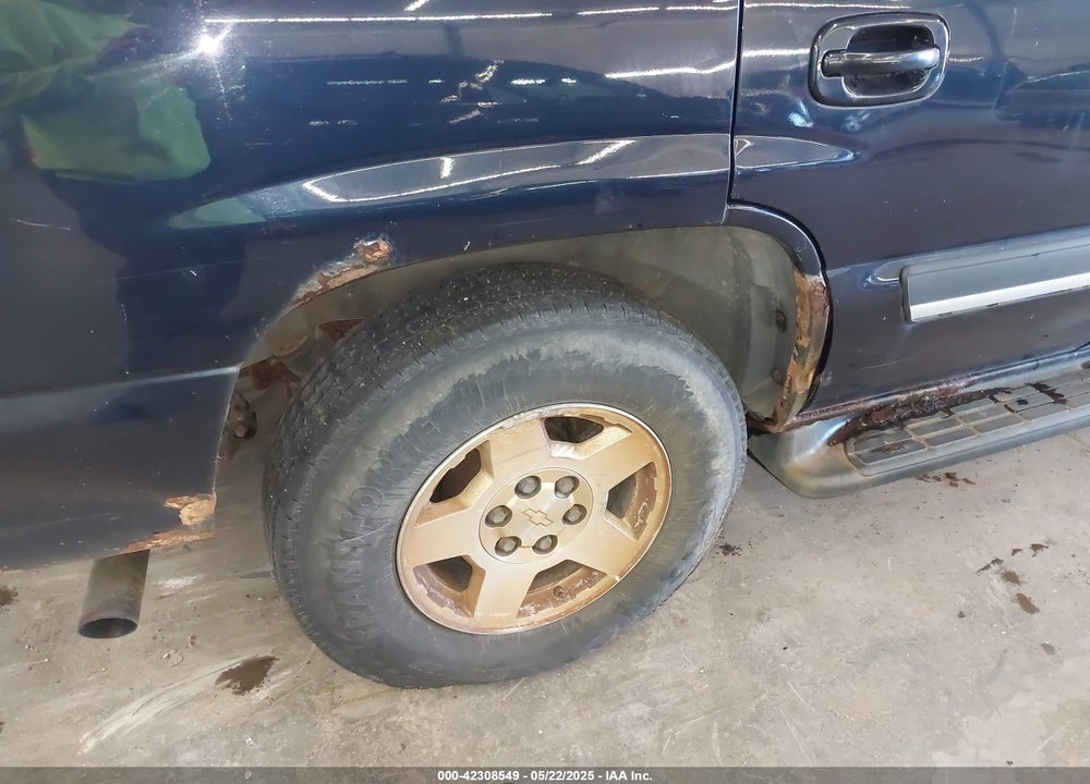 2005 CHEVROLET TAHOE LT VIN: 1GNEK13T05J152302