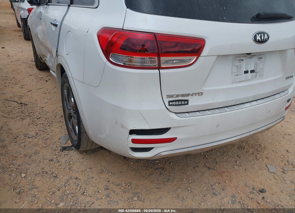 2017 KIA SORENTO 3.3L SX VIN: 5XYPK4A50HG296217