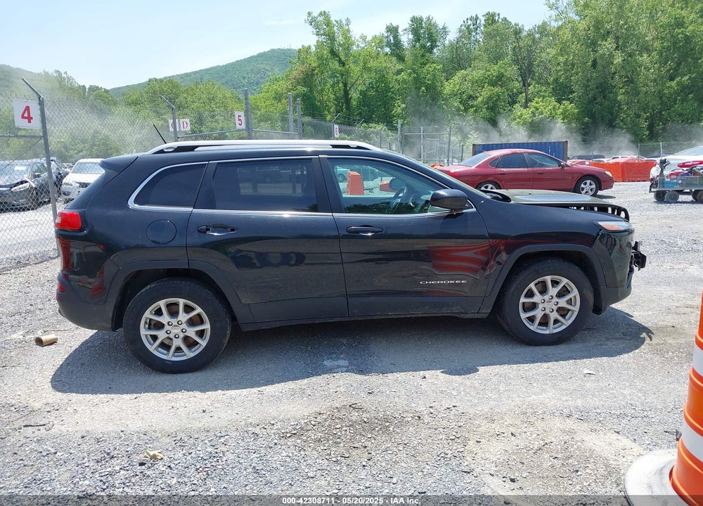 2014 JEEP CHEROKEE VIN: 1C4PJMCB0EW172484