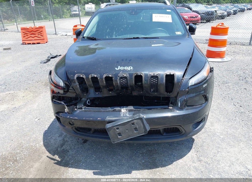 2014 JEEP CHEROKEE VIN: 1C4PJMCB0EW172484