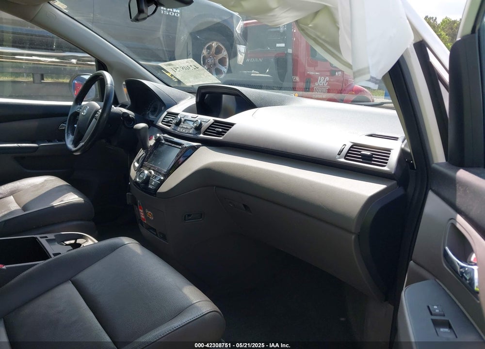 2016 HONDA ODYSSEY EX-L VIN: 5FNRL5H6XGB167658