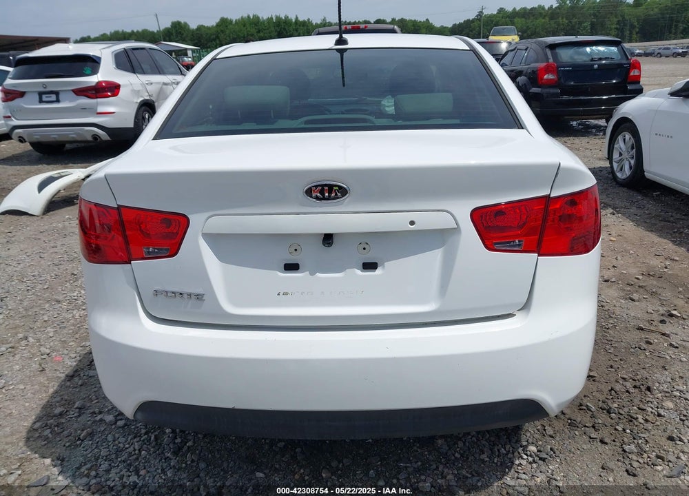 2013 KIA FORTE LX VIN: KNAFT4A20D5654592