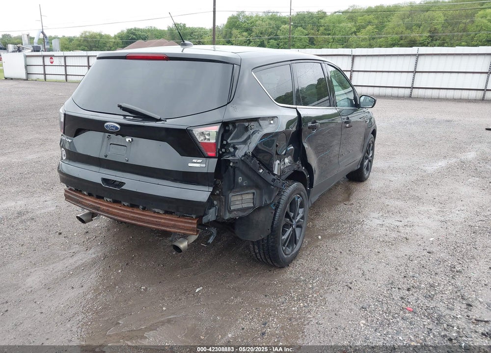 2017 FORD ESCAPE VIN: 1FMCU9GD9HUC45832
