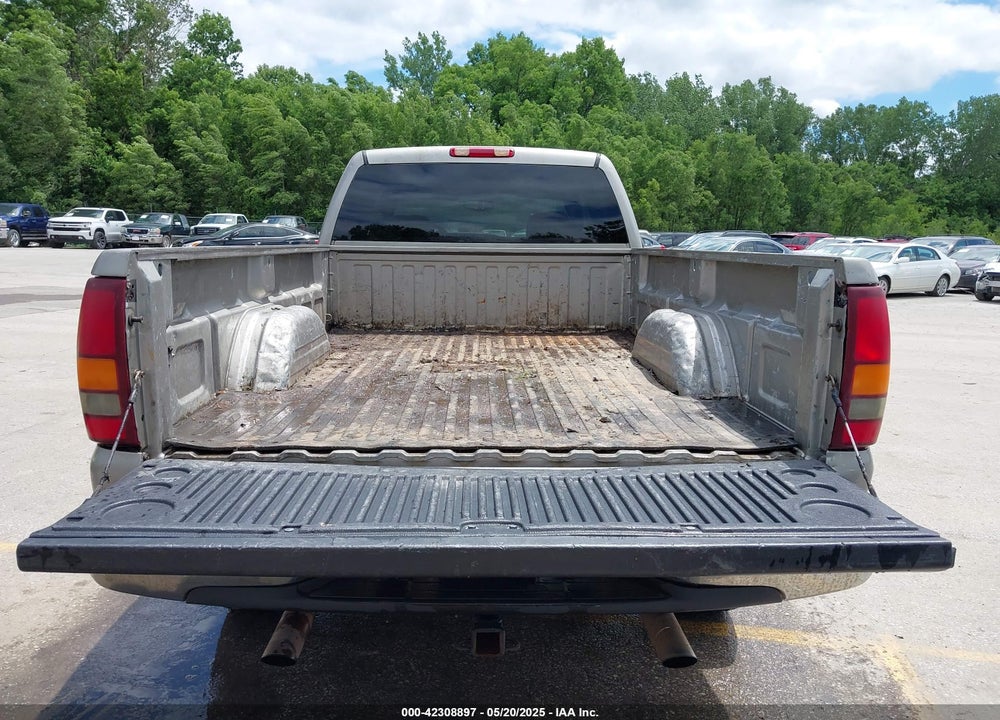 2002 GMC SIERRA 2500HD SL VIN: 1GTHK23U52F245951