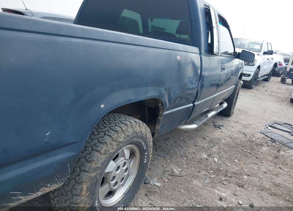 1998 CHEVROLET K1500 FLEETSIDE VIN: 2GCEK19R0W1124709
