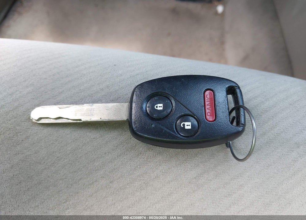 2011 HONDA CIVIC LX VIN: 2HGFA1F50BH527486