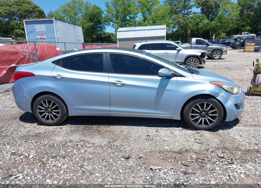 2011 HYUNDAI ELANTRA VIN: KMHDH4AE2BU084339