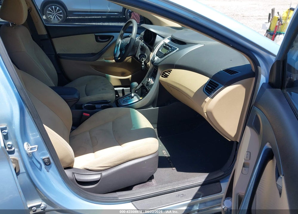 2011 HYUNDAI ELANTRA VIN: KMHDH4AE2BU084339
