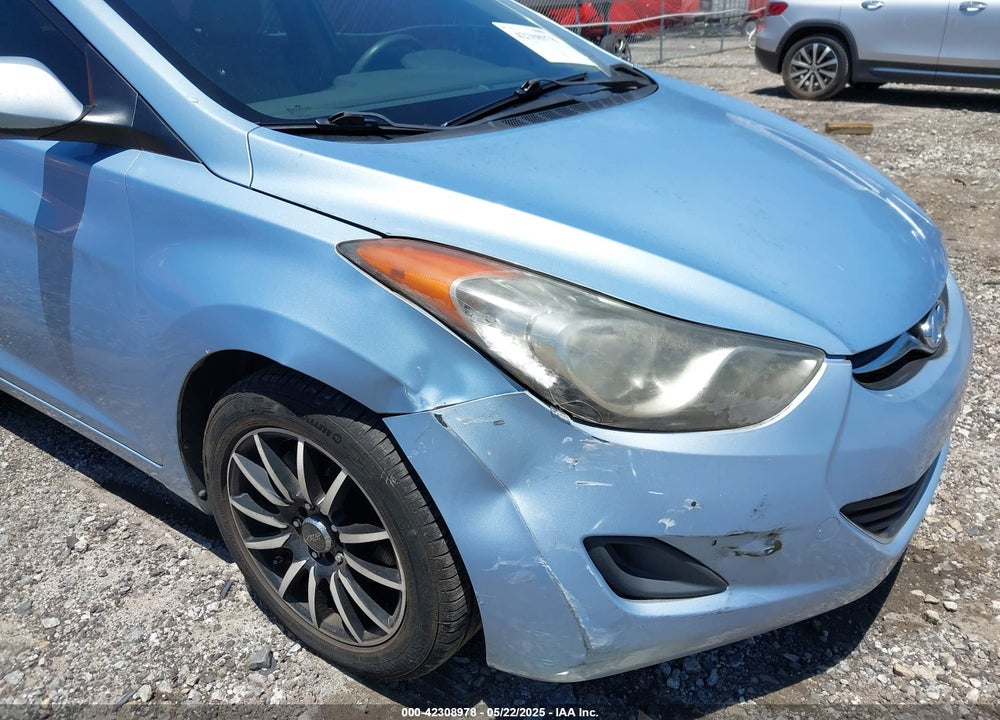 2011 HYUNDAI ELANTRA VIN: KMHDH4AE2BU084339