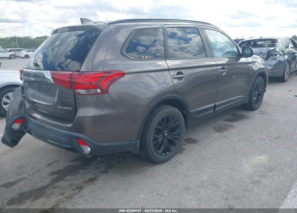 2018 MITSUBISHI OUTLANDER VIN: JA4AZ3A38JZ024106