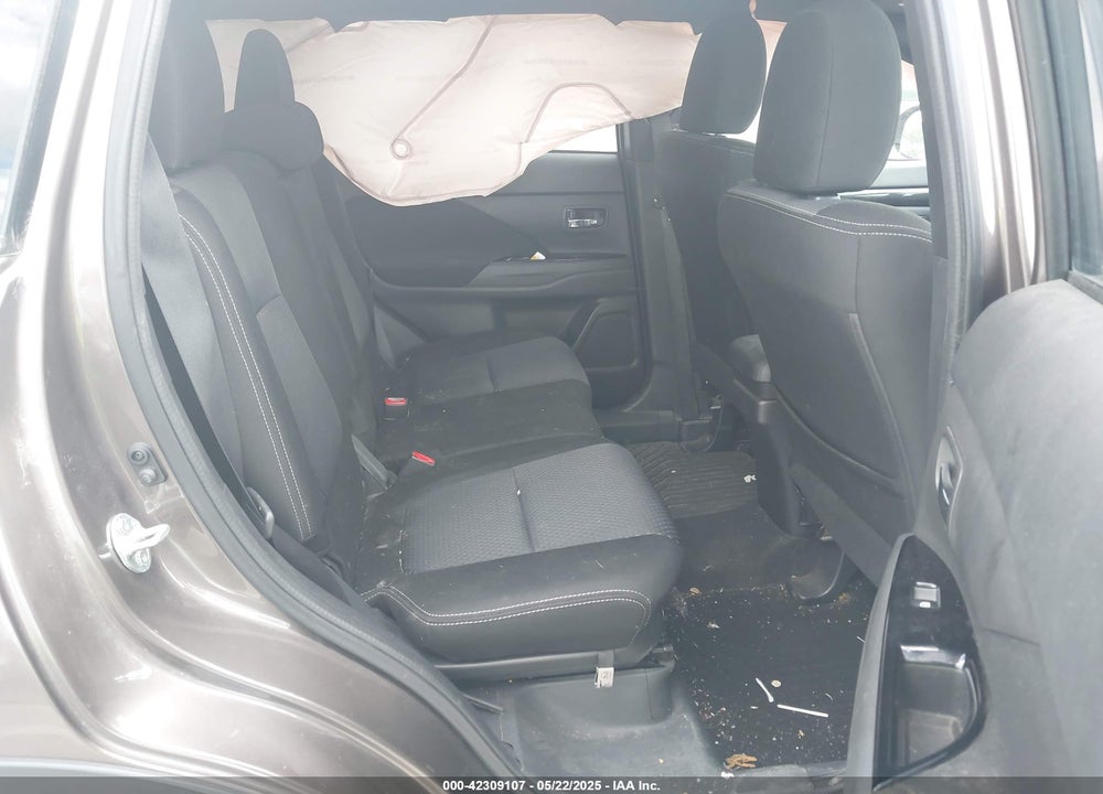 2018 MITSUBISHI OUTLANDER VIN: JA4AZ3A38JZ024106
