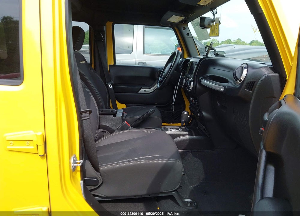2015 JEEP WRANGLER UNLIMITED SAHARA VIN: 1C4BJWEG2FL578154